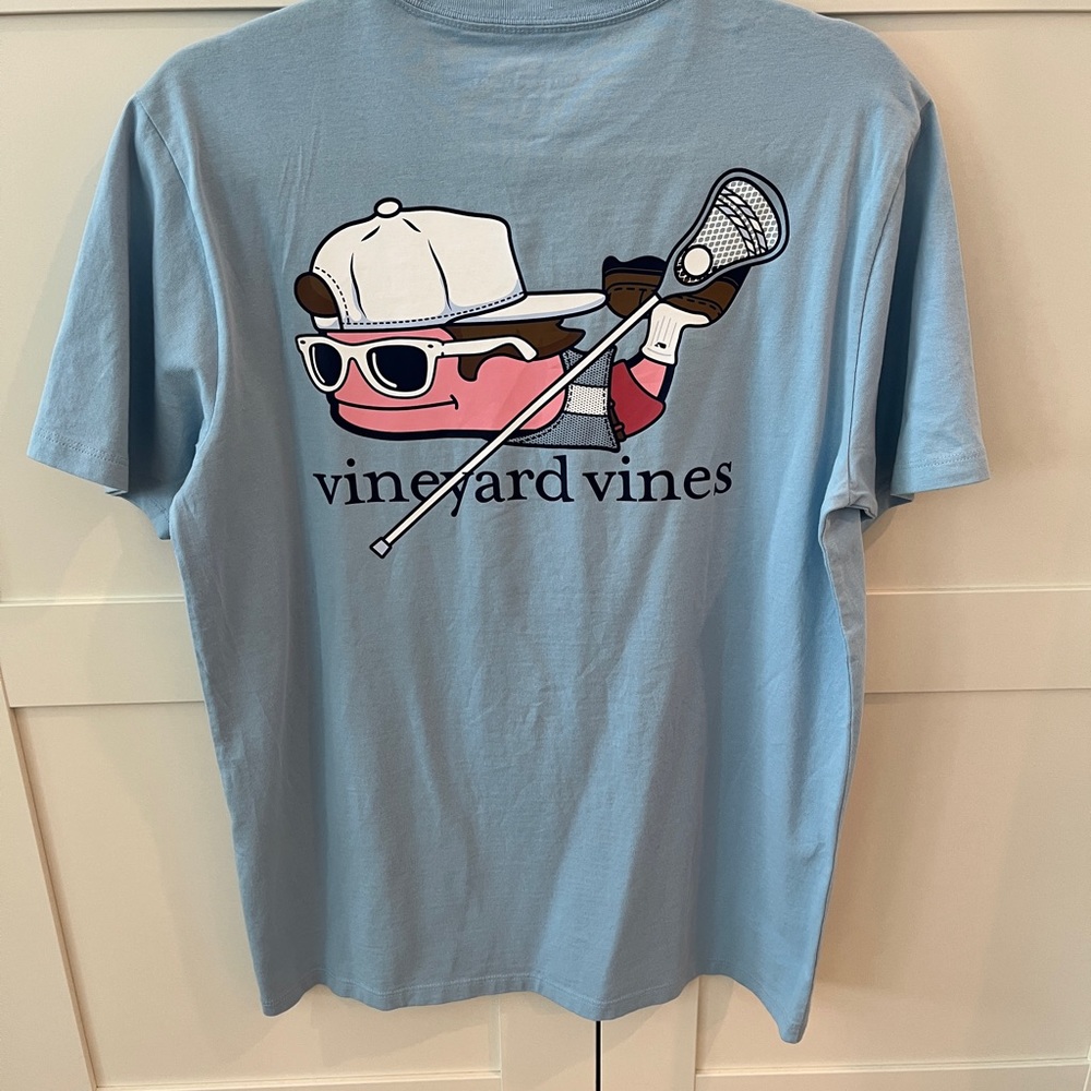 Vineyard Vines t shirt